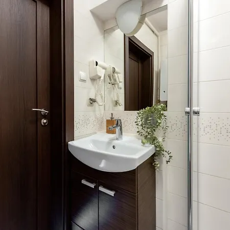 Charming With Air Conditioning For Couples In The Center Apartman