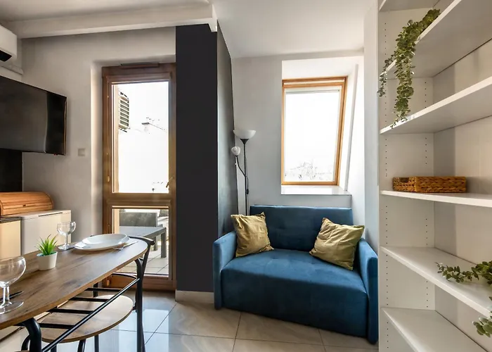 Charming With Air Conditioning For Couples In The Center Apartmán Krakov