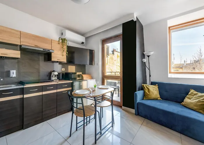 Apartmán Charming With Air Conditioning For Couples In The Center