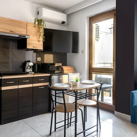 Charming With Air Conditioning For Couples In The Center * Krakau