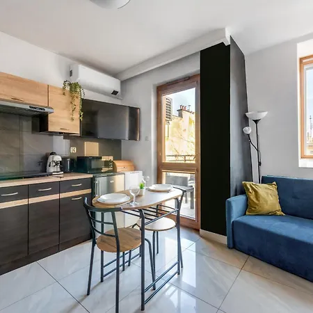 Appartement Charming With Air Conditioning For Couples In The Center