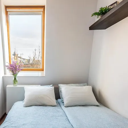 Charming With Air Conditioning For Couples In The Center Appartement Krakau